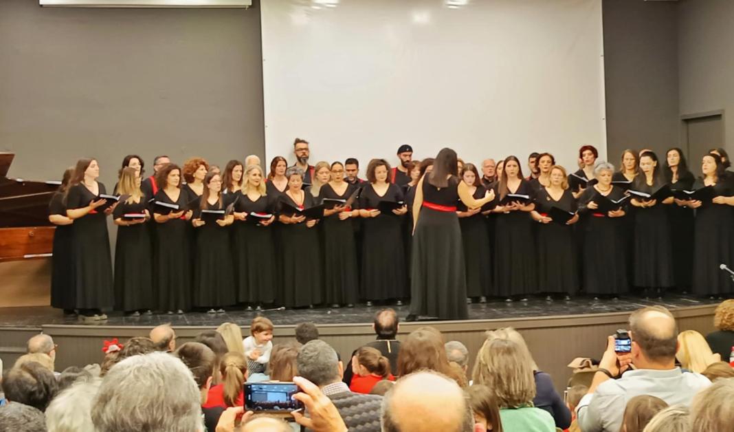 Με μεγάλη επιτυχία και παρουσία πλήθους κόσμου, η χριστουγεννιάτικη συναυλία των Χορωδιών της Περιφερειακής Ενότητας Ηρακλείου