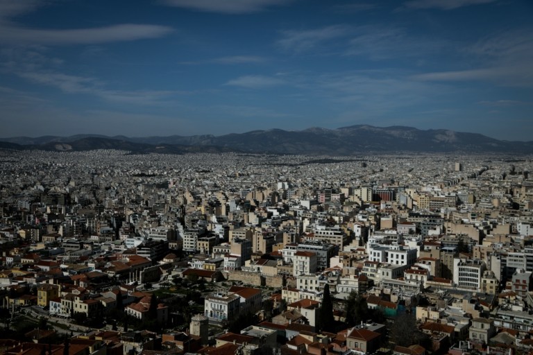 ΕΝΦΙΑ: Ποιοι δικαιούνται να λάβουν έκπτωση – Ολη η διαδικασία