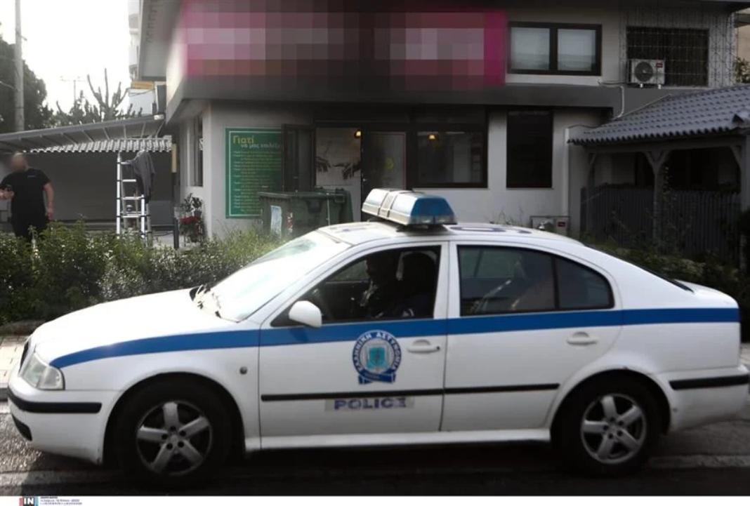 Γιάννης Καλλιάνος: Στόχος εμπρηστικής επίθεσης το κέντρο μελέτης του βουλευτή στη Γλυφάδα