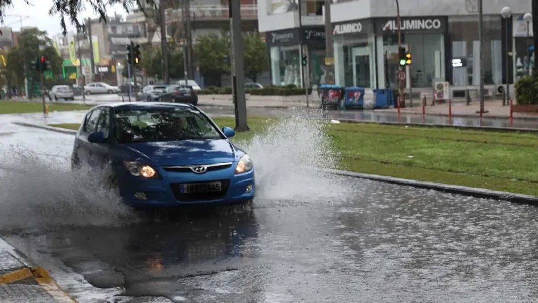 Καιρός αύριο: Συννεφιά με τοπικές βροχές και καταιγίδες – Έως τους 19 βαθμούς η θερμοκρασία