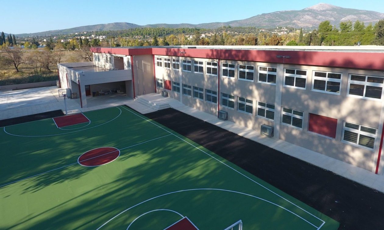 Παιδιά σε δημοτικό σχολείο έχουν να κάνουν μάθημα… έναν μήνα