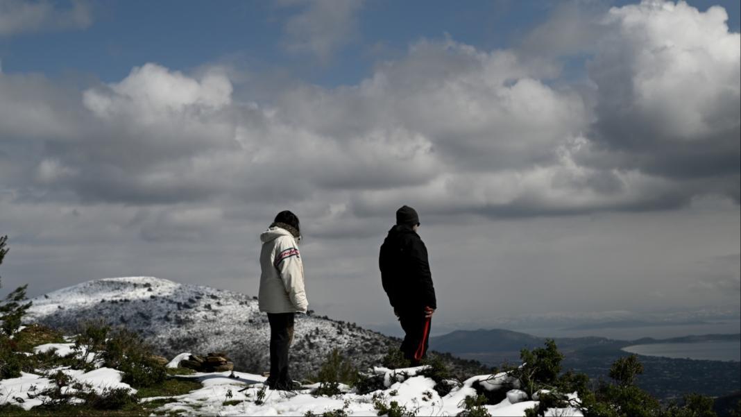 Απότομη αλλαγή του καιρού: Έρχεται παγωνιά και βουτιά της θερμοκρασίας μέχρι 14 βαθμούς Κελσίου – Οι περιοχές που θα χιονίσει