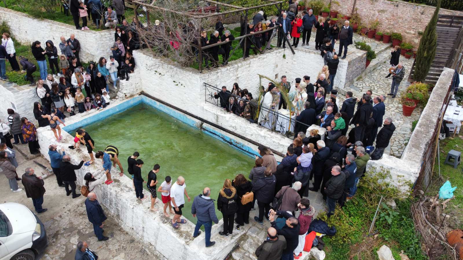 Στην Ιερά Μονή Τιμίου Προδρόμου Καλλέργη ο Β. Κεγκέρογλου – Αγιασμός των Υδάτων, με το παραδοσιακό έθιμο της «στέρνας»