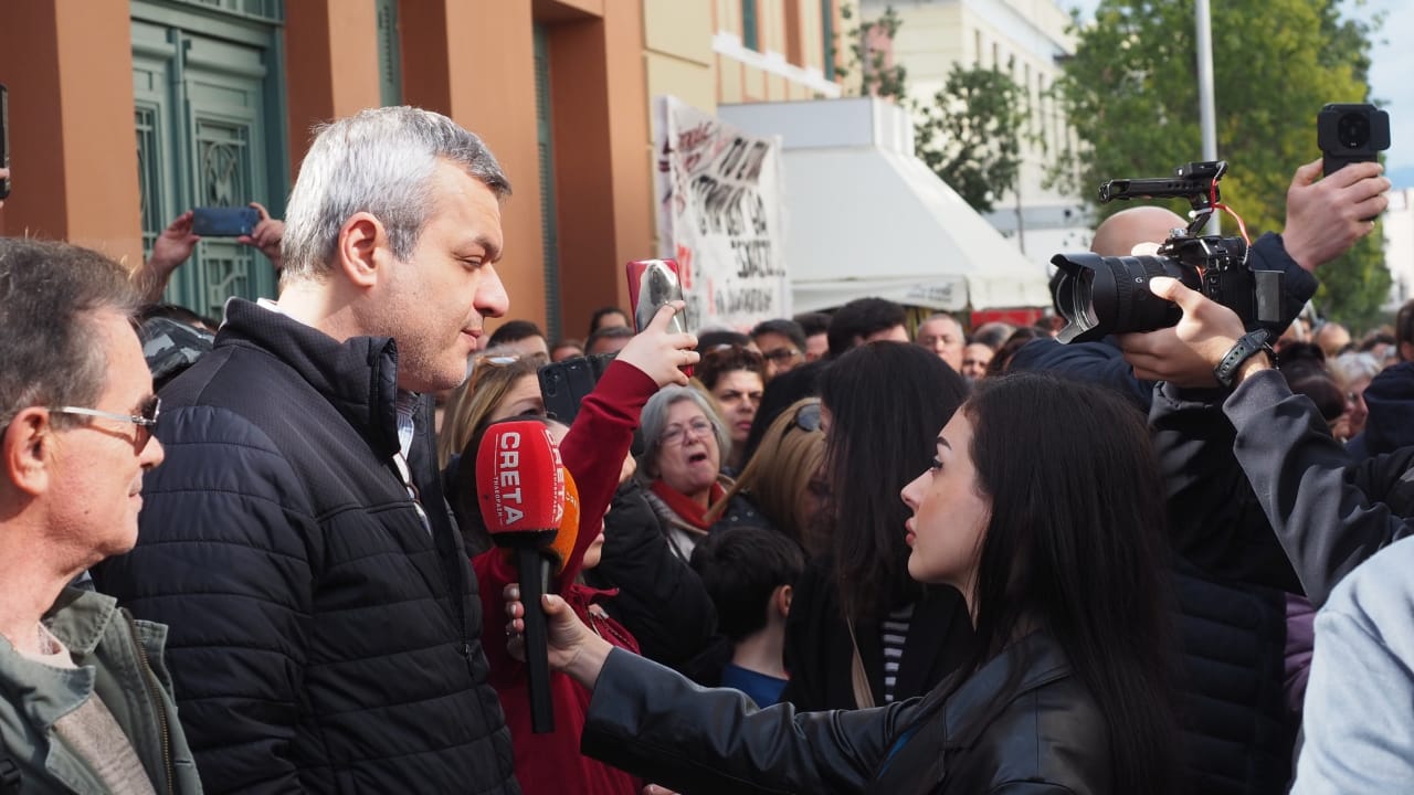 Ο Χάρης Μαμουλάκης από την συγκέντρωση για τα Τέμπη: «Δεν σταματάμε μέχρι να λάμψει η αλήθεια»
