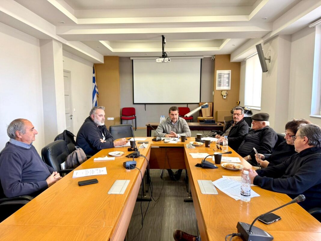 Συνάντηση Αντιπεριφερειάρχη Λασιθίου με εκπροσώπους   των ΤΟΕΒ Δήμου Ιεράπετρας