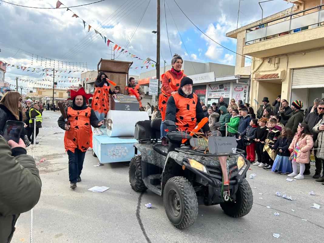 Με κέφι, φαντασία και αυτοσχεδιασμό το επιτυχημένο Καστελλιανό Καρναβάλι