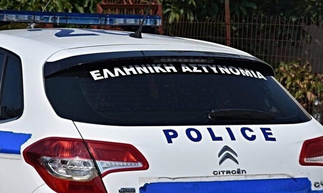 Δύο συλλήψεις επ’ αυτοφώρω για κλοπές σε κατάστημα