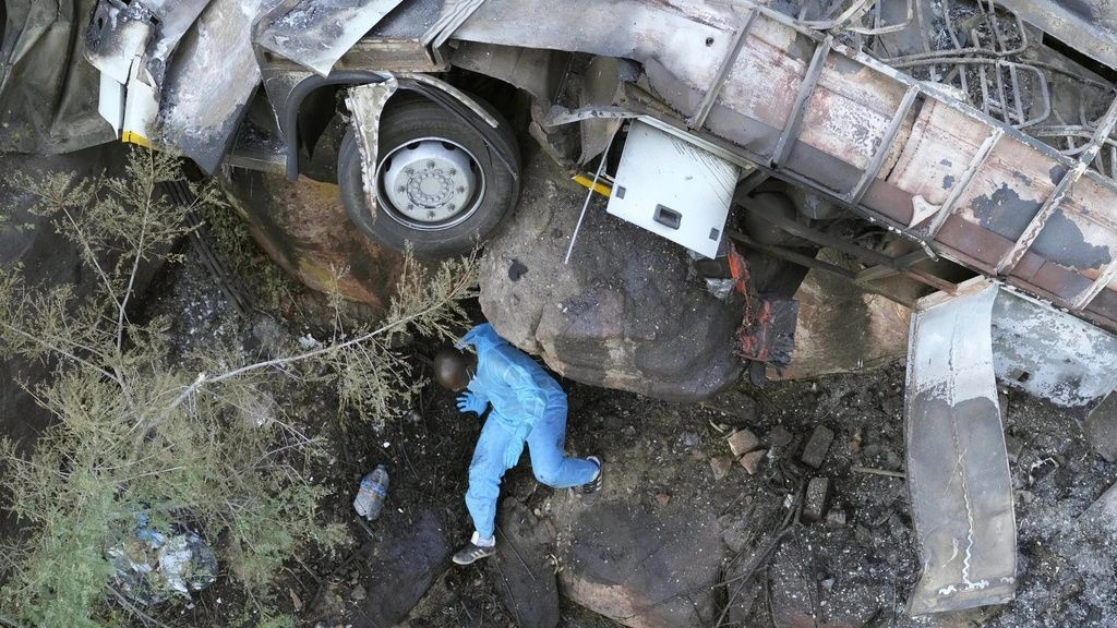 Ταϊλάνδη: 18 νεκροί σε τροχαίο με λεωφορείο