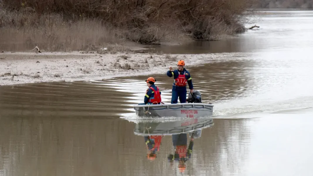 Τύρναβος: Στο σημείο οι γονείς του Βασίλη Καλογήρου – Τι «μαρτυρούν» τα ρούχα