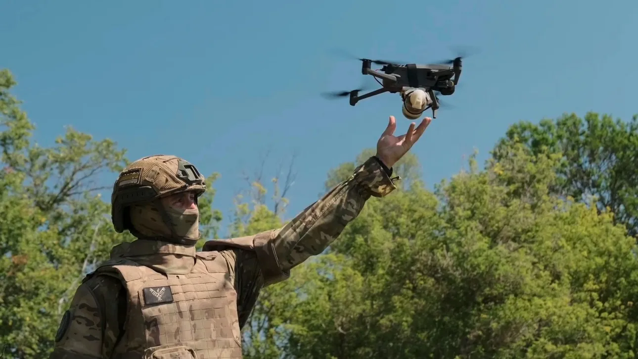 Ουκρανία: Στις φλόγες ρωσικό αεροδρόμιο έπειτα από επιδρομή drones