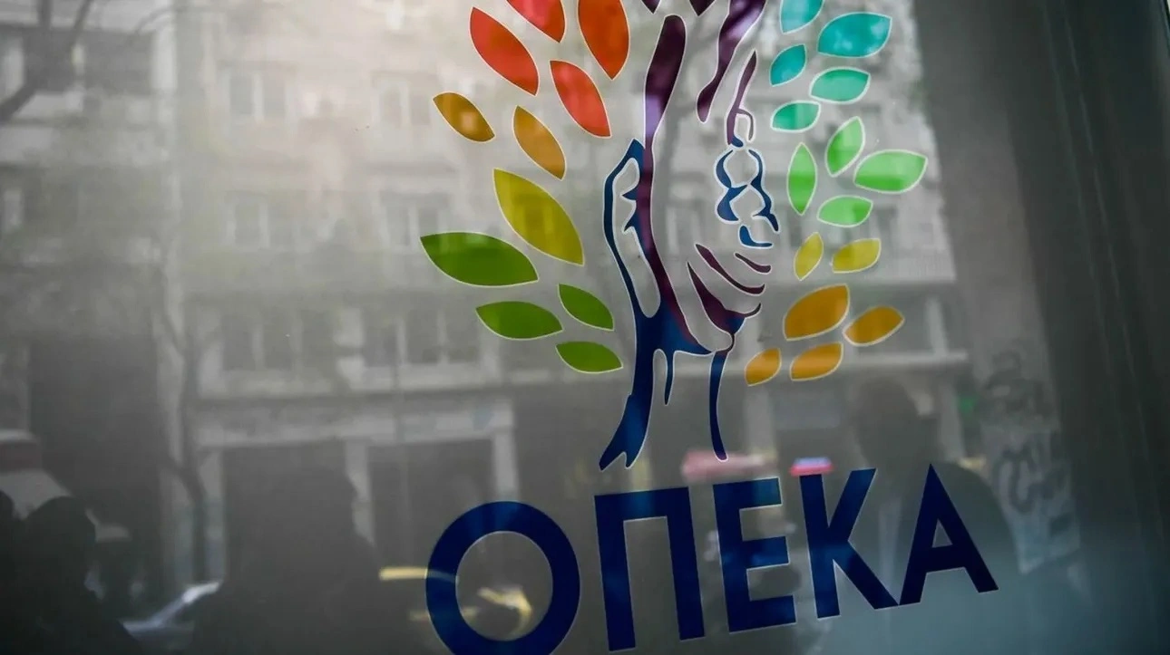 ΟΠΕΚΑ: Ποια επιδόματα καταβάλλονται τη Δευτέρα – Ο τρόπος πληρωμής