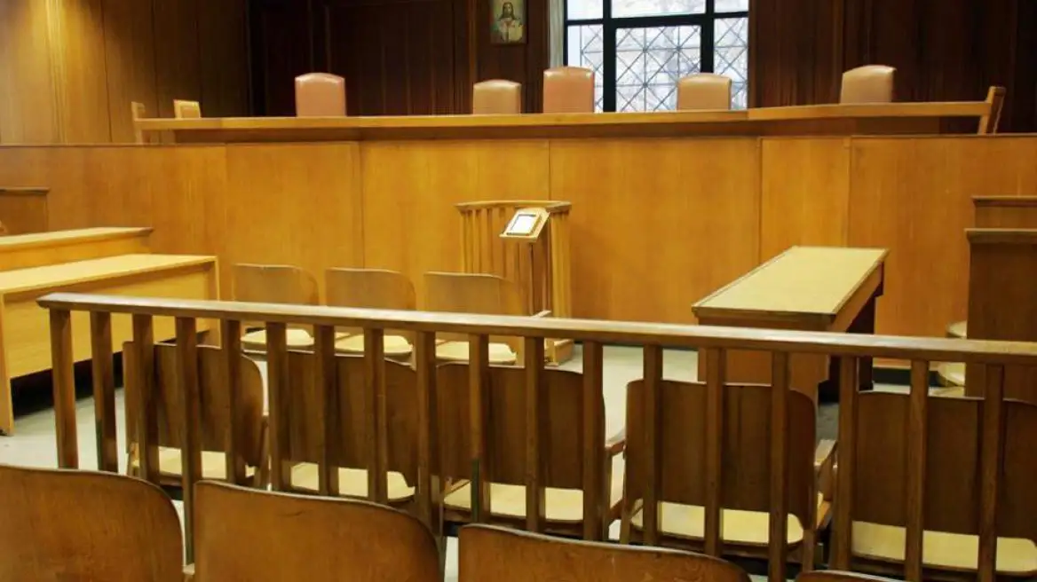 Κρήτη: Καταδικάστηκαν οι τρεις τουρίστες που επιτέθηκαν σε gay ζευγάρι με σιδερογροθιές