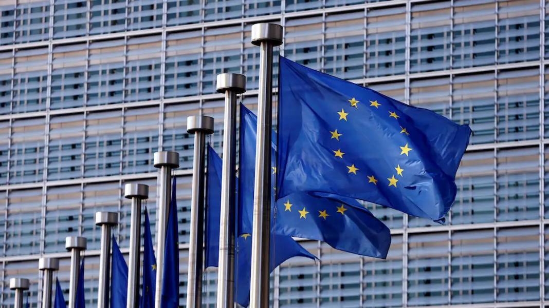 Κομισιόν: Αυτή είναι η Λευκή Βίβλος για την άμυνα – Τι θα ισχύσει για τις εθνικές ρήτρες διαφυγής