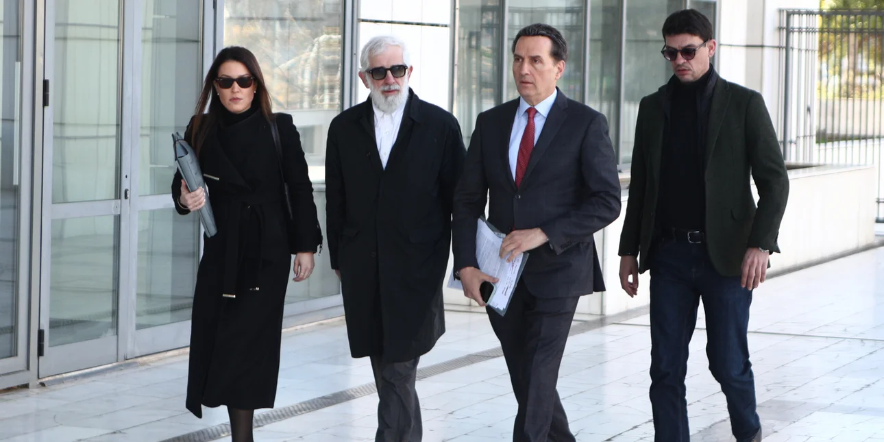 Πέτρος Φιλιππίδης: «Κάποιοι θέλουν να επιβάλουν τη δικιά τους “ετυμηγορία”» -Η ανακοίνωση των δικηγόρων του