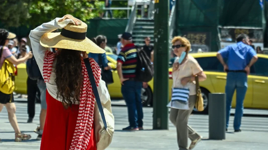 Meteo: «Μίνι» καλοκαίρι το Σαββατοκύριακο με 30άρια και αφρικανική σκόνη