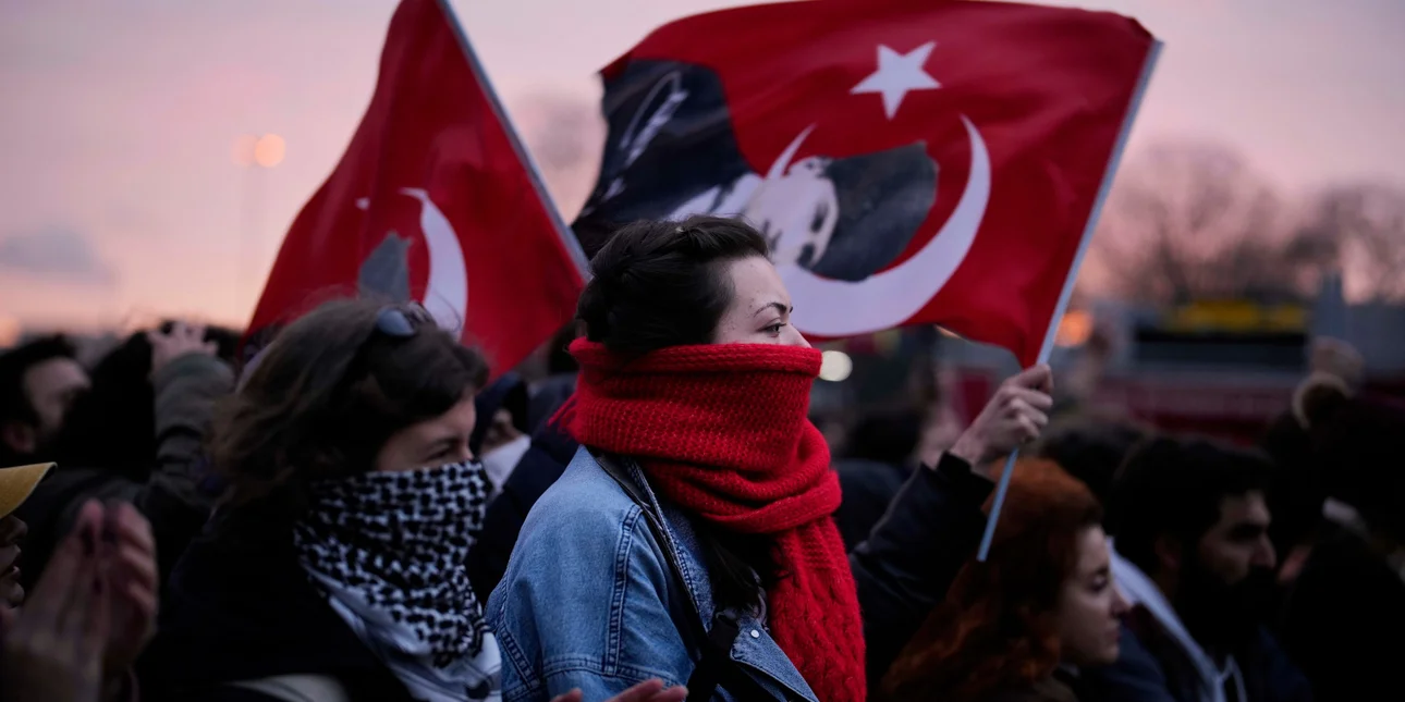 Κωνσταντινούπολη: Νέες διαδηλώσεις σήμερα παρά τις πλαστικές σφαίρες της αστυνομίας – «Κλείνει τα αυτιά του» ο Ερντογάν