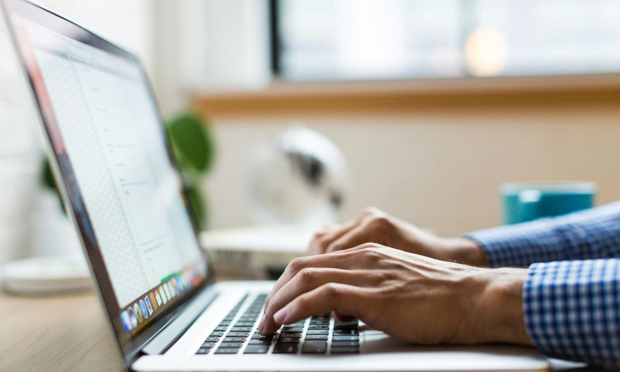 Το Δημόσιο αλλάζει σελίδα – Καταργούνται τα πιστοποιητικά οικογενειακής κατάστασης και γέννησης