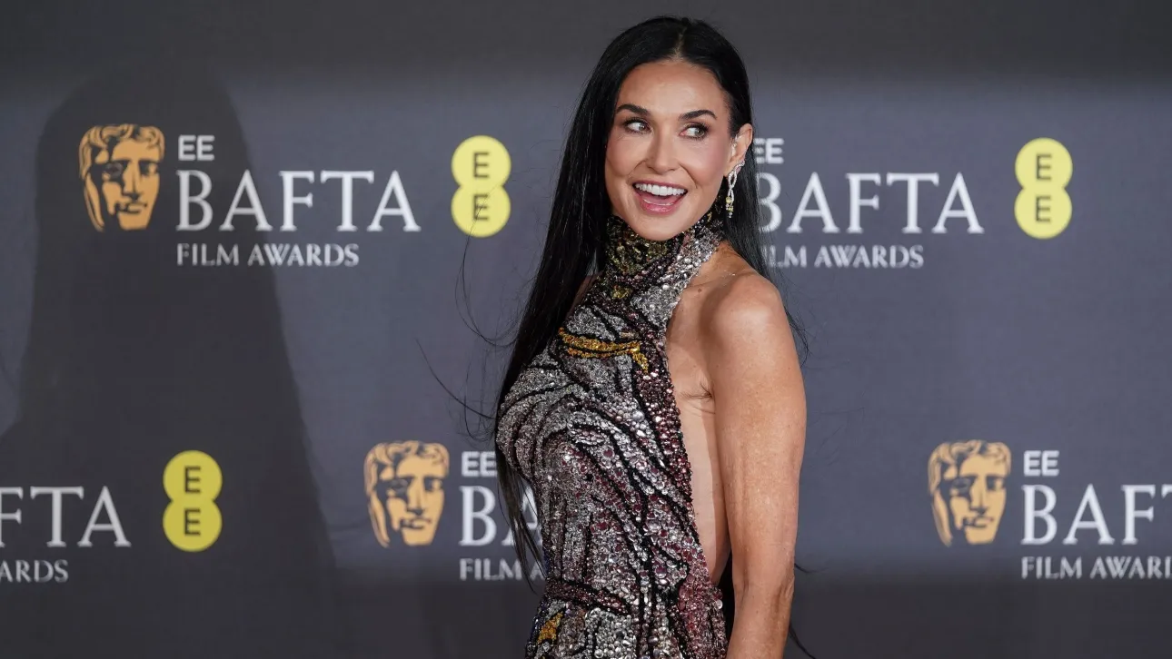 Ντέμι Μουρ: «Κάποτε βασάνιζα το σώμα μου – Τώρα έχω μάθει να το σέβομαι»