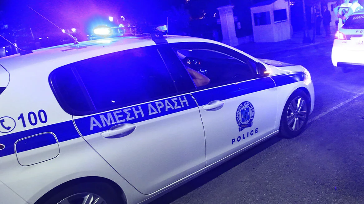 Ανήλικοι πέταξαν πέτρες σε λεωφορείο που μετέφερε μαθητές και εκπαιδευτικούς