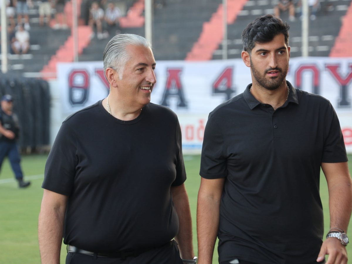 Η ασπρόμαυρη τούρτα του Δημήτρη Μπούση και το μήνυμα του: «Μόνο ΟΦΗ»