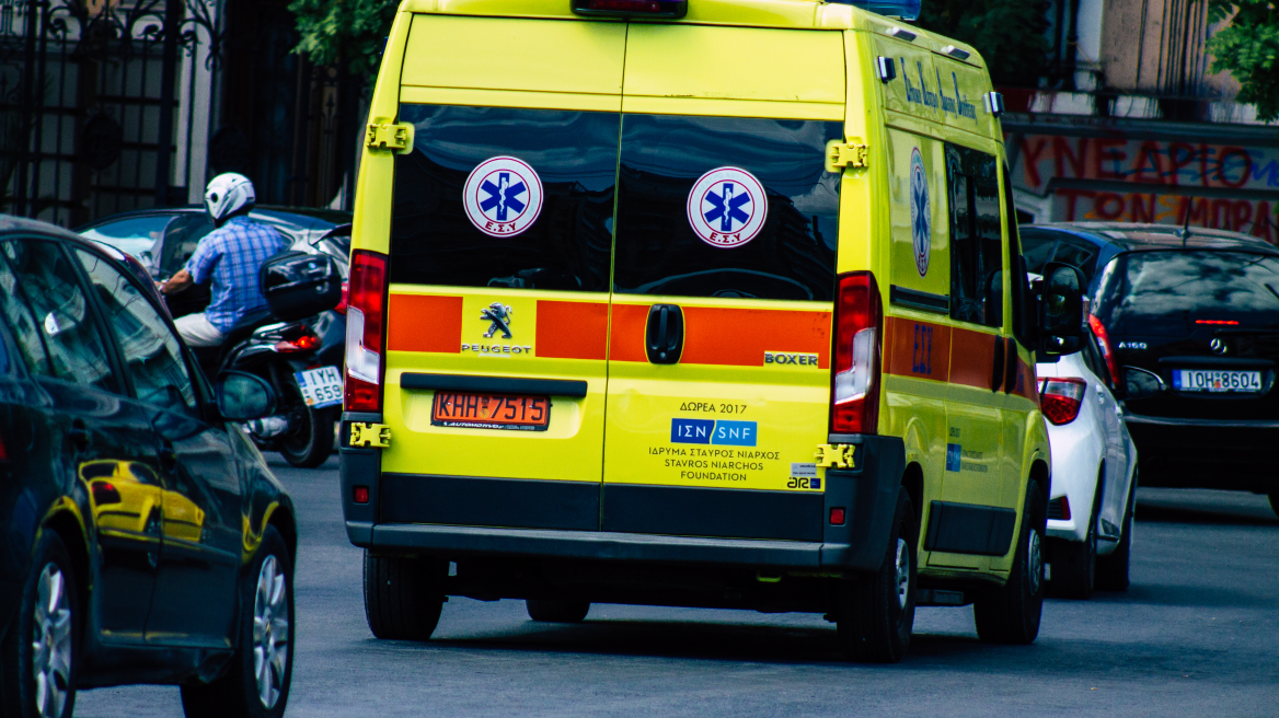 ΙΧ παρέσυρε πεζό – Στο νοσοκομείο ο άνδρας