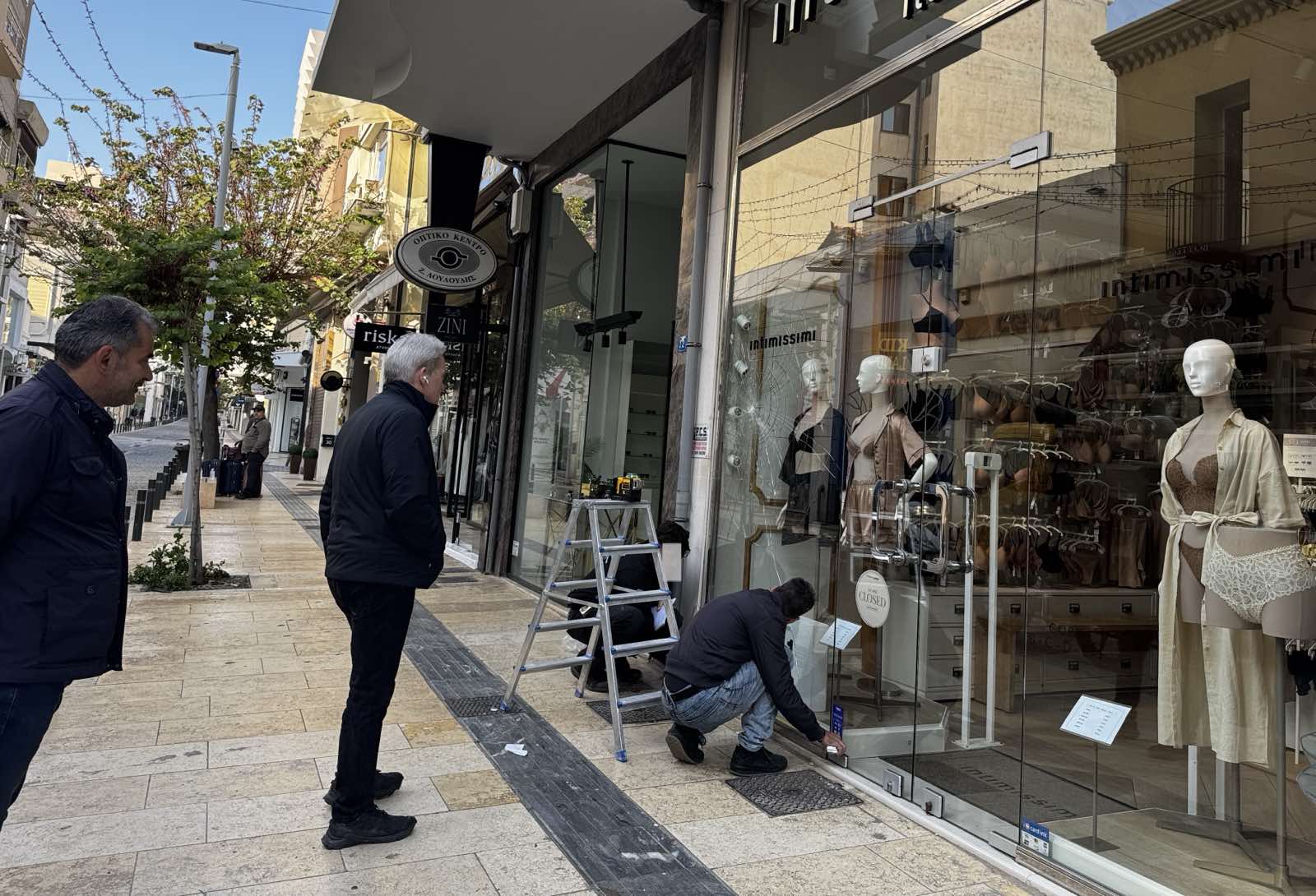 Επικοινωνία του Δημάρχου Ηρακλείου με τον Αστυνομικό Διευθυντή μετά τα επεισόδια στο κέντρο