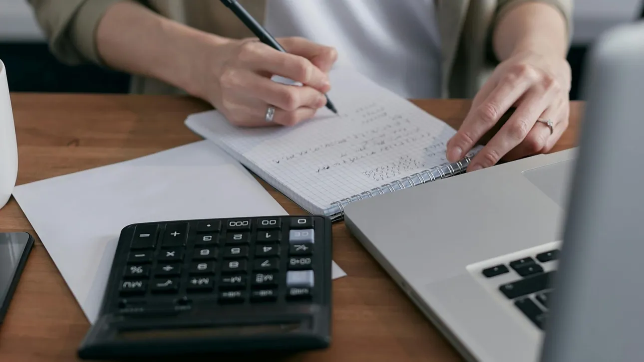 ΑΑΔΕ: Τελευταία ευκαιρία για τις προσυμπληρωμένες φορολογικές δηλώσεις -Στις 25/4 η αυτόματη υποβολή