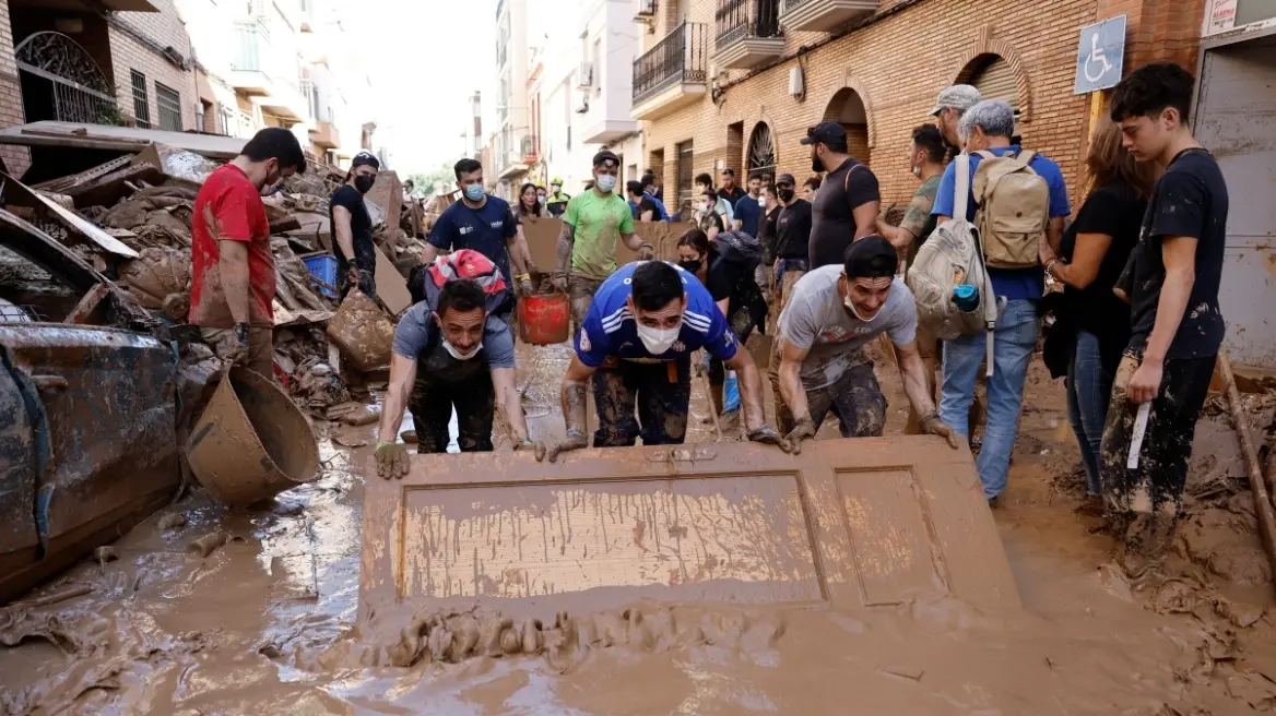 Κλιματική αλλαγή: Το 2024 που ήταν η πιο ζεστή χρονιά που έχει καταγραφεί ποτέ, η Ευρώπη αντιμετώπισε ιστορικές πλημμύρες
