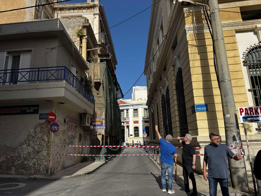 Επικοινωνία Λέκκα – Καλοκαιρινού: Εκτιμά ότι είναι ο κύριος σεισμός ο Πρόεδρος του ΟΑΣΠ