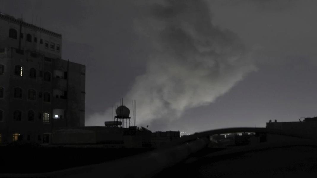 Ισραηλινή επίθεση κοντά στο αεροδρόμιο της Σαναά στην Υεμένη – Προηγήθηκε εντολή εκκένωσης