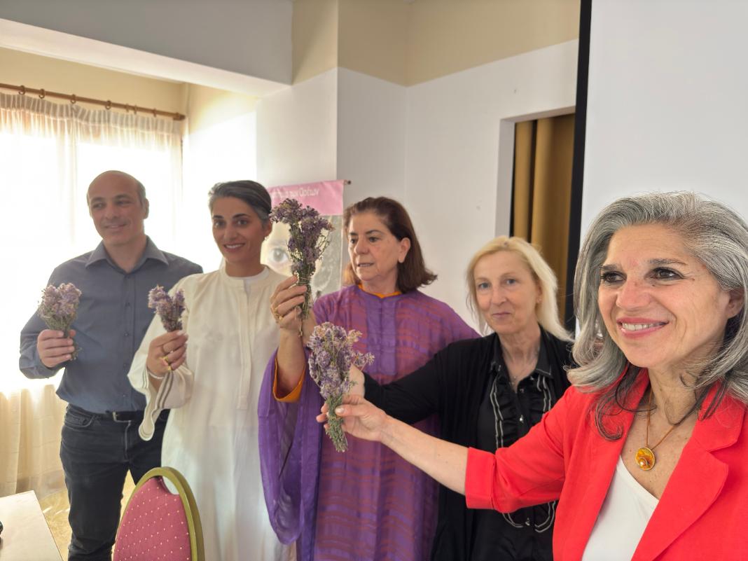 Πανεπιστήμιο των Ορέων: Το Αμάρι της ευγένειας και της καλοσύνης