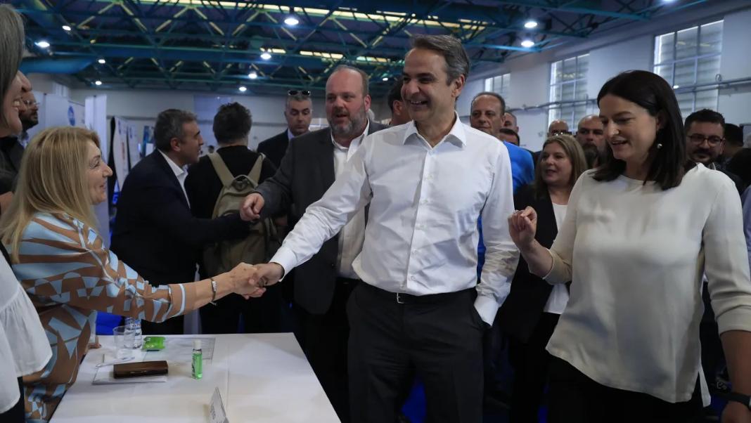 Μητσοτάκης στην 44η «Ημέρα Καριέρας»: Η γενιά του brain drain μετατρέπεται σε γενιά του braιn gain