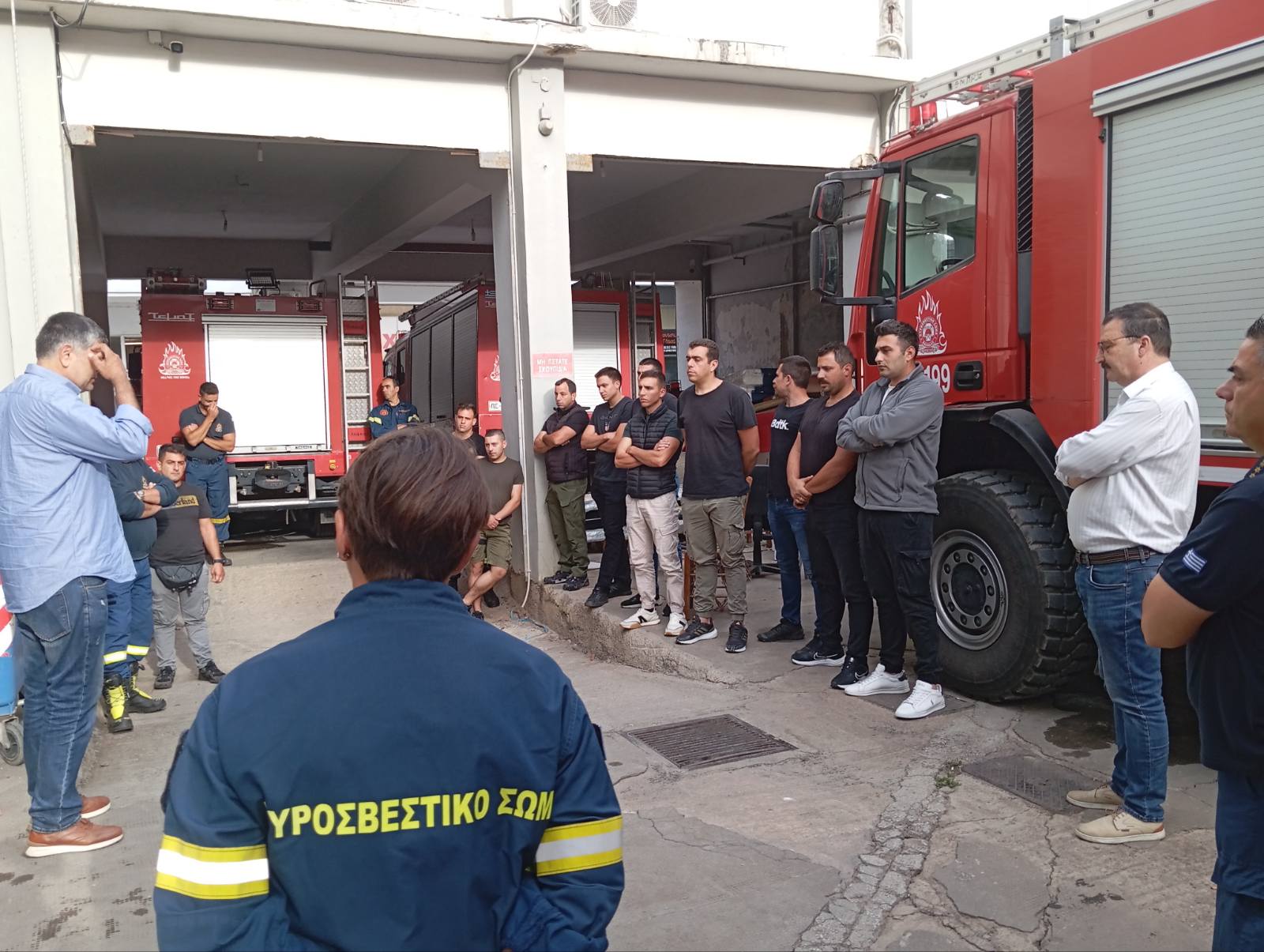 Περιοδεία κλιμακίου του ΚΚΕ στην Πυροσβεστική Υπηρεσία Χανίων και τον 1ο Πυροσβεστικό Σταθμό