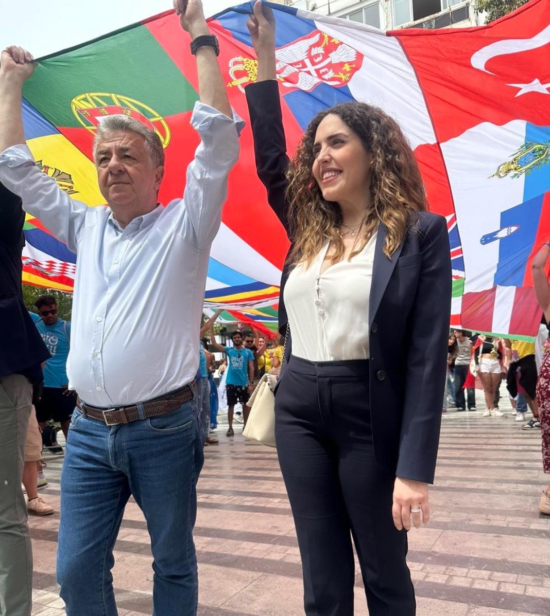 Η Νέα Γενιά Ενώνει τους Λαούς