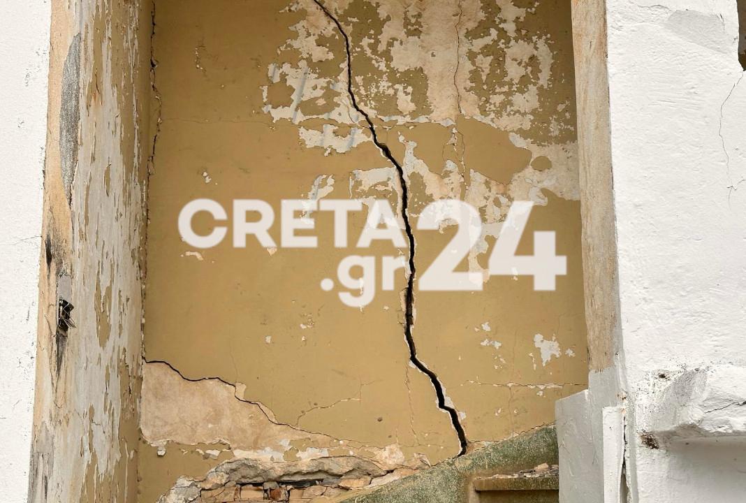 Εικόνες από τις ρωγμές δεκαετιών στο Μαγαρικάρι της Μεσαράς – «Το χωριό μετακινείται κάθε μέρα»