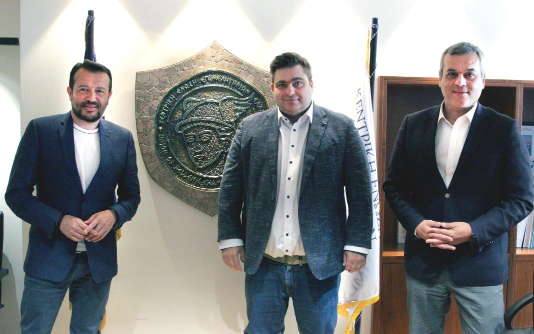 Χ. Μαμουλάκης: Αναγκαία η στήριξη των μικρομεσαίων επιχειρήσεων