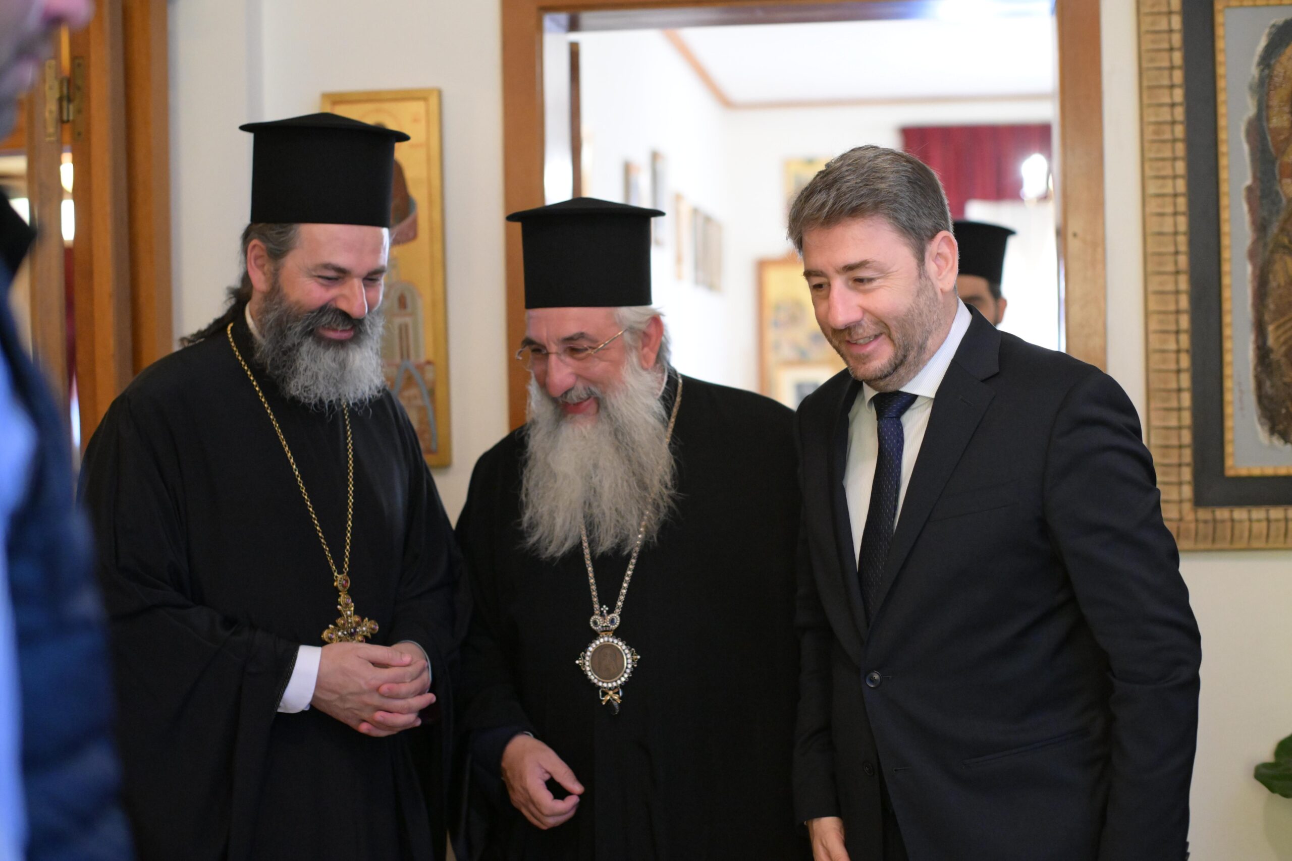 Τετ α τετ Ανδρουλάκη με τον Αρχιεπίσκοπο Κρήτης – Τι είπαν για την τροπολογία με φόντο την εκλογή νέου μητροπολίτη