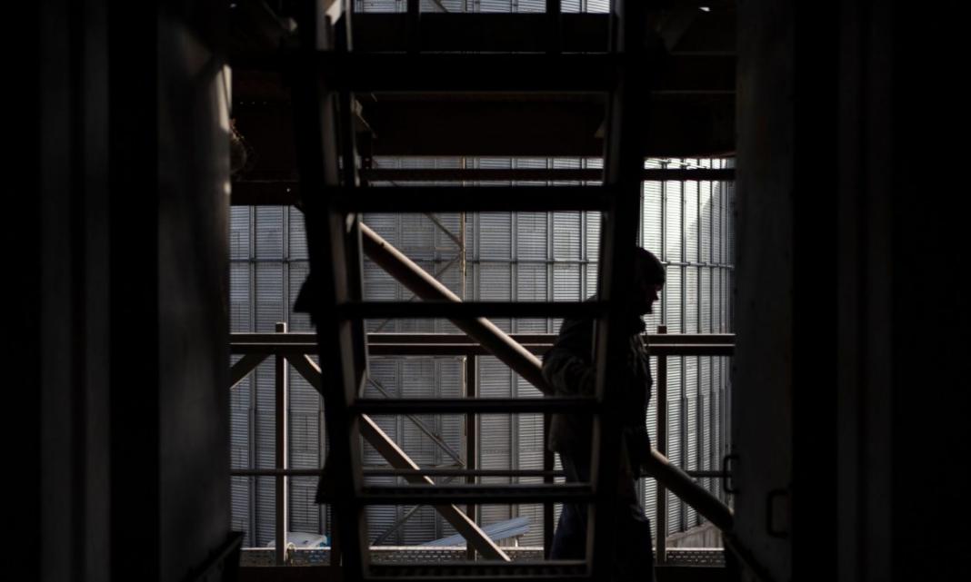Παγκόσμιο μπλακ άουτ – Η τρομακτική προειδοποίηση της ΑΙ για το πότε η Γη θα βυθιστεί στο σκοτάδι