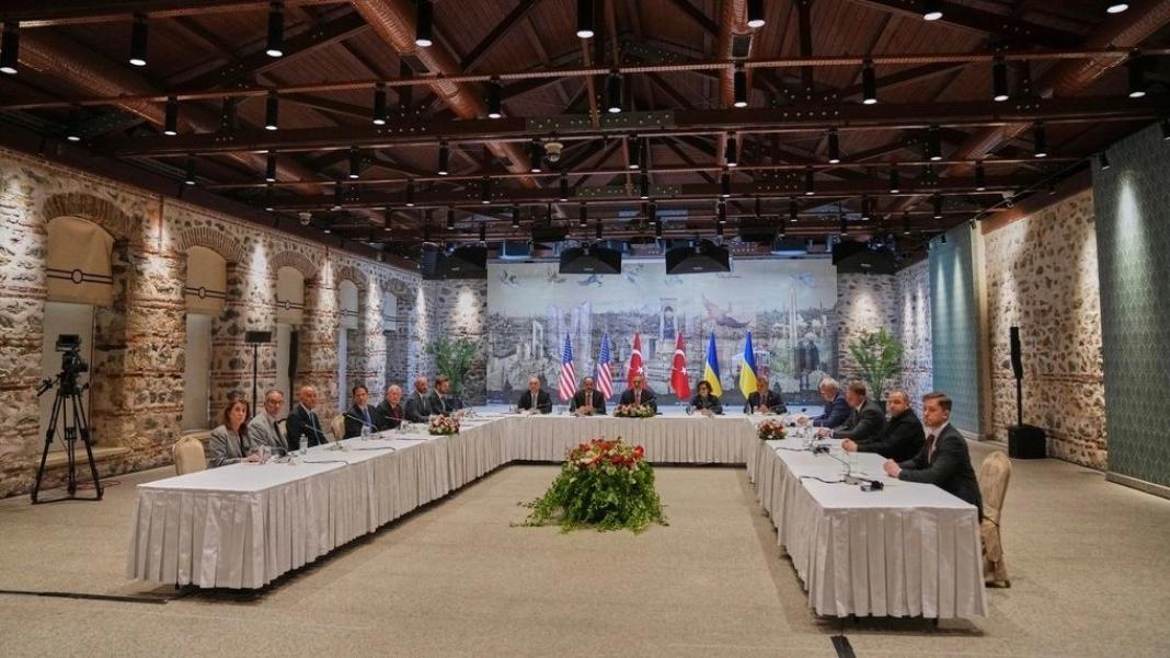 Συνάντηση χωρίς αποτέλεσμα: «Μη ρεαλιστικά» τα αιτήματα της Ρωσίας, λέει το Κίεβο