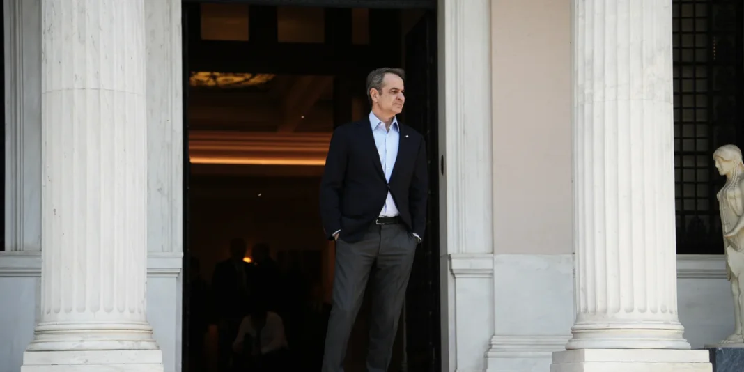 Παρουσιάζεται η εθνική στρατηγική για τη βία ανηλίκων – Ψηφιακή ενηλικίωση στα 15 και δημιουργία τεχνικών Γυμνασίων
