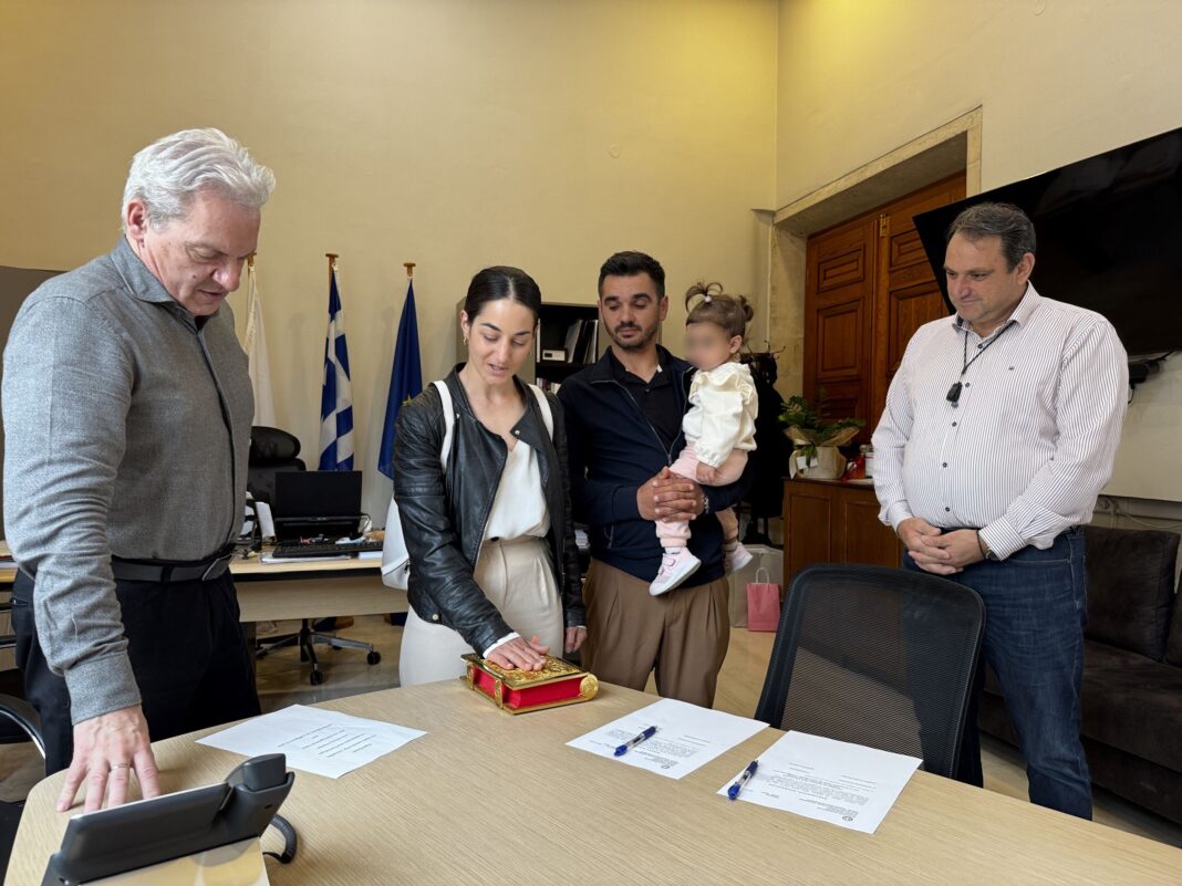 Ορκωμοσία νέας μόνιμης υπαλλήλου στο Δήμο Ηρακλείου