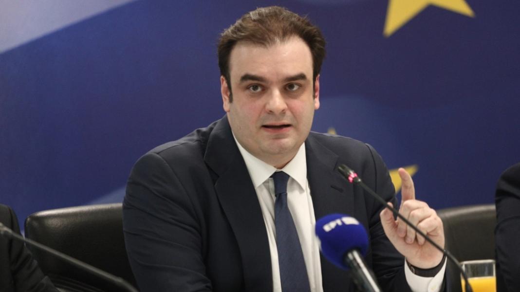 Το σχέδιο για ταχύτερη απομείωση του ελληνικού χρέους – Υψηλά πρωτογενή πλεονάσματα και το 2025