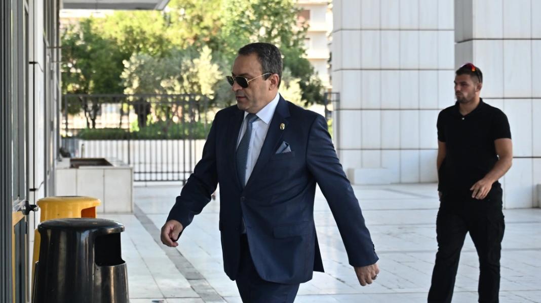 Δίκη για «Σπαρτιάτες»: Απαλλαγή για την εξαπάτηση εκλογέων πρότεινε η εισαγγελέας – «Δεν είναι καθοδηγούμενοι από τον Κασιδιάρη», είπε
