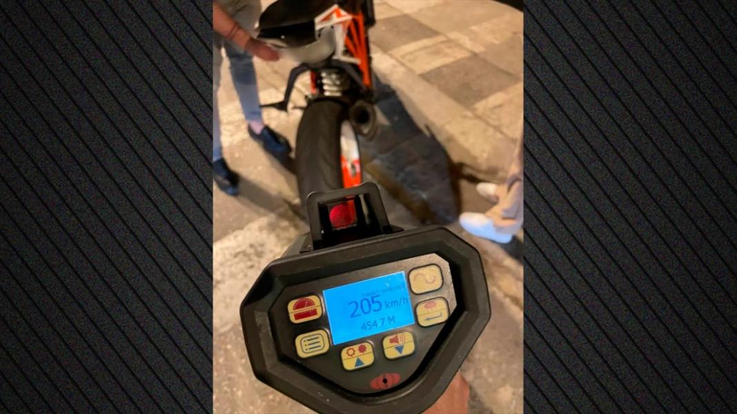 Έπιασαν 35χρονο να τρέχει με 205 χλμ./ώρα  – Το όριο ήταν 70 χλμ./ώρα