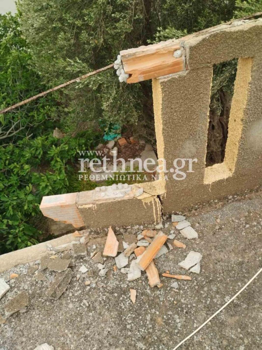 Ρέθυμνο: Σοβαρά προβλήματα από τους νοτιάδες  – Κατέρρευσαν μπαλκόνια, πτώση κλαδιών στην εθνική οδό