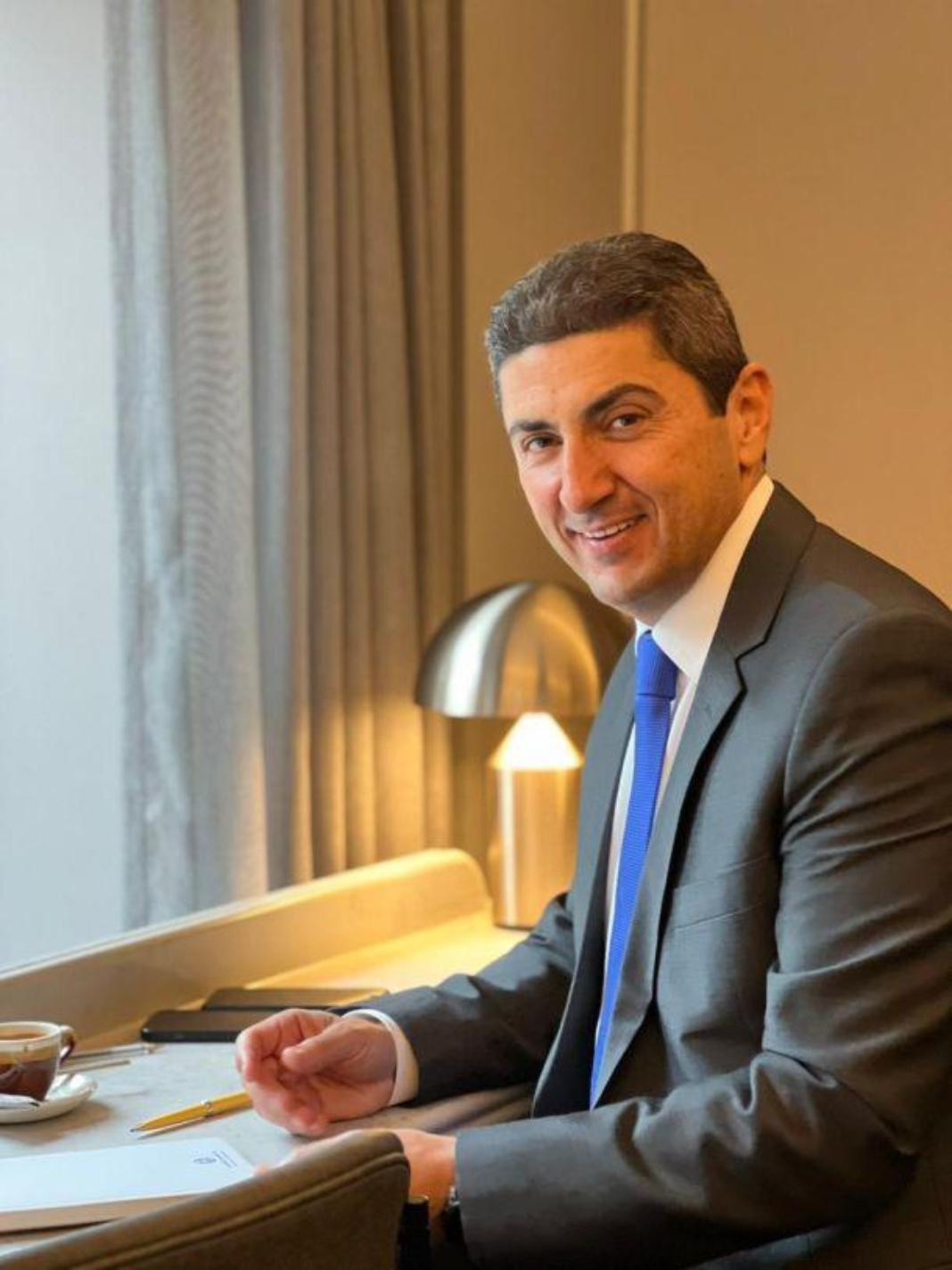 Λευτέρης Αυγενάκης: Μια νέα σελίδα στη σχέση κράτους και πολίτη