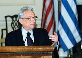 Συλλυπητήρια Αυγενάκη για την απώλεια του Πέτρου Μολυβιάτη
