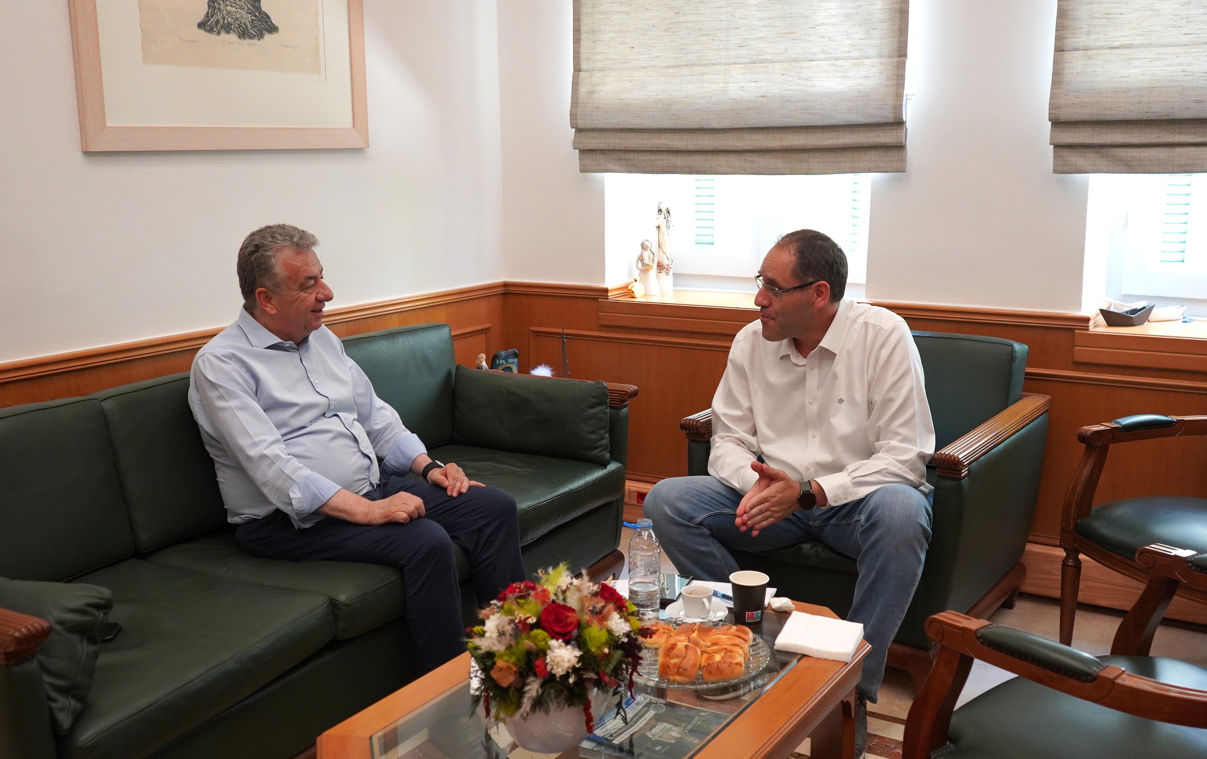 Συνάντηση του Περιφερειάρχη Κρήτης με τον Δήμαρχο Ανωγείων