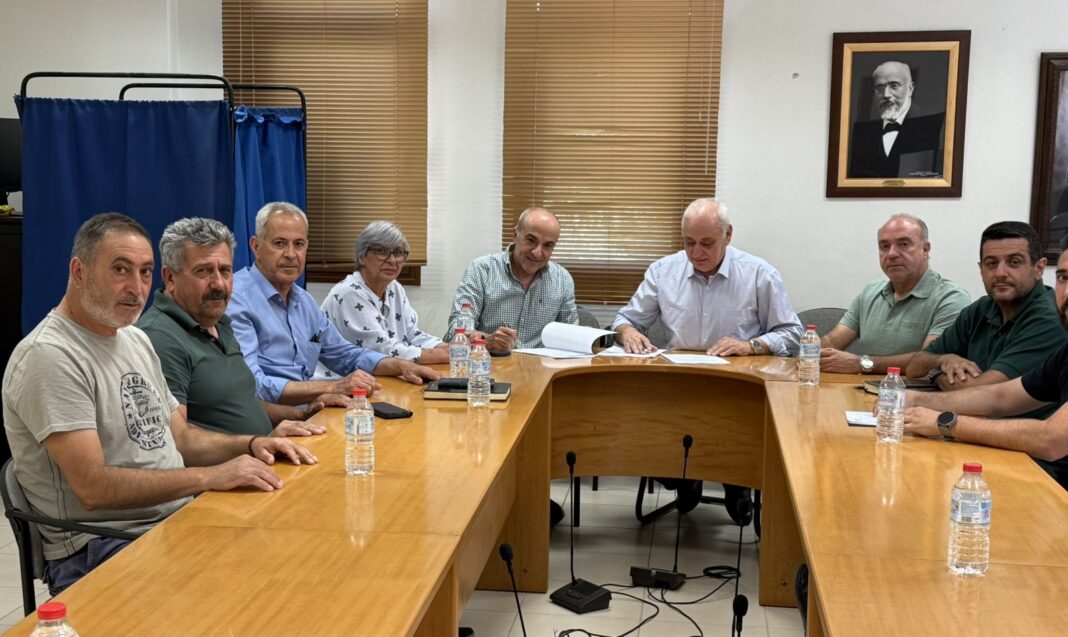 Δήμος Βιάννου: Υπεγράφη η σύμβαση για την κατασκευή δικτύων αποχέτευσης των οικισμών Αμιρών και Μάρθας