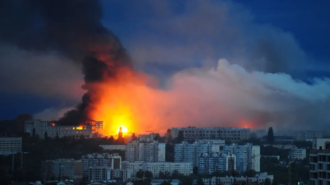 Νέο «μπαράζ» ρωσικών βομβαρδισμών στο Χάρκοβο – Τουλάχιστον δύο νεκροί, 60 τραυματίες